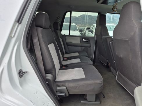 Used 2006 Ford Expedition XLS AWD/4WD image 27
