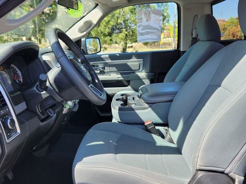 Used 2019 RAM 1500 Classic SLT AWD/4WD image 9