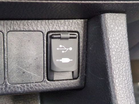 Used 2015 Toyota Corolla LE image 20