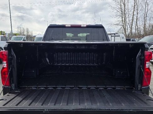 Used 2023 Chevrolet Silverado 1500 LT AWD/4WD image 10