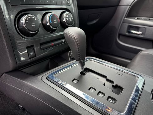 Used 2009 Dodge Challenger R/T RWD image 22
