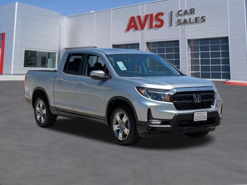 Used 2025 Honda Ridgeline RTL image 3