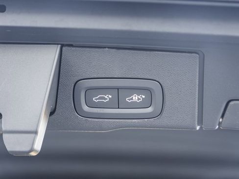 New 2026 Volvo XC60 B5 Ultra w/ Protection Package Premier image 10