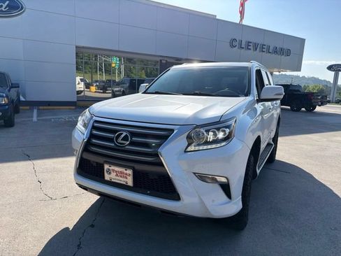 Used 2017 Lexus GX 460 w/ Navigation Package AWD/4WD image 9