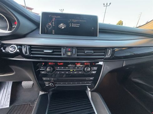 Used 2016 BMW X6 xDrive50i w/ Executive Package AWD/4WD image 20