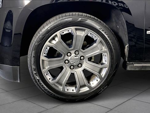 Used 2016 GMC Yukon Denali w/ Open Road Package image 11