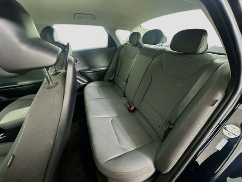 Used 2025 Kia K4 FWD image 26