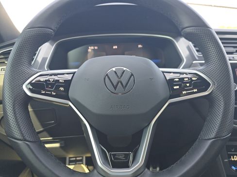 Certified 2024 Volkswagen Tiguan SE R-Line AWD/4WD image 23