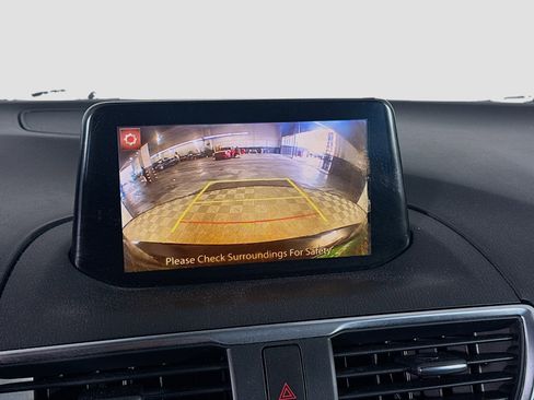 Used 2017 MAZDA MAZDA3 Grand Touring image 19