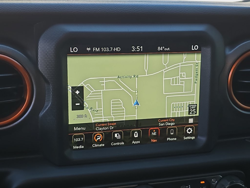 Used 2021 Jeep Gladiator Mojave AWD/4WD image 29