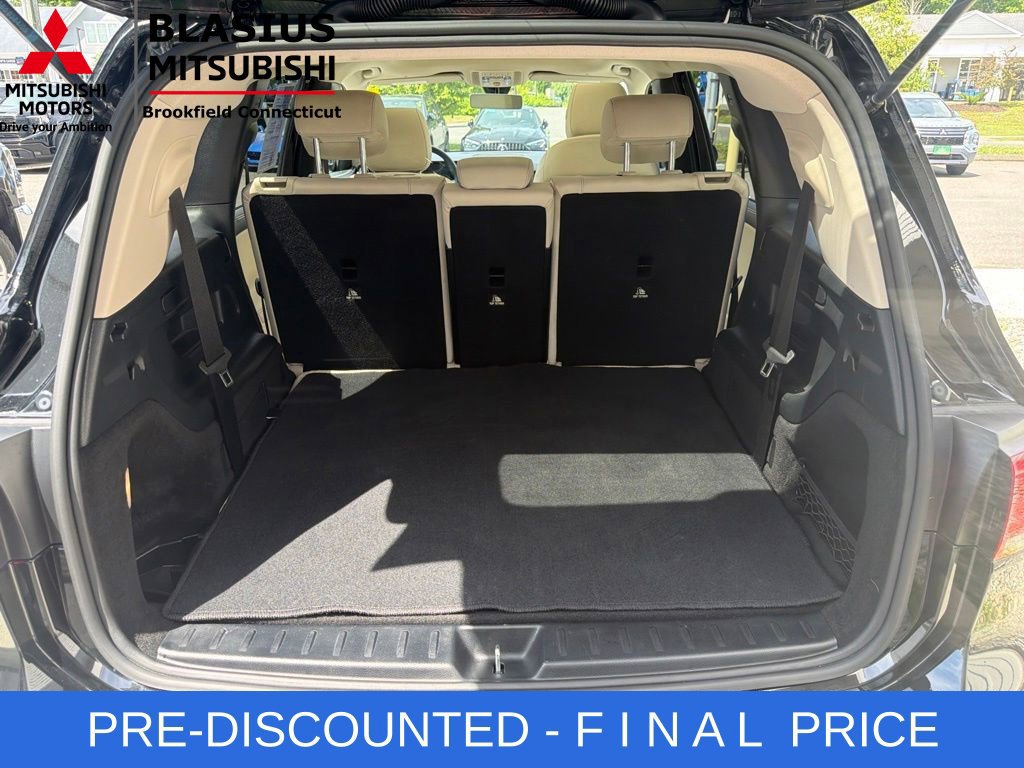 Used 2022 Mercedes-Benz GLB 250 4MATIC w/ Premium Package Lite image 15