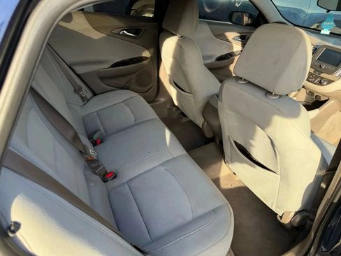 Used 2018 Chevrolet Malibu LS FWD image 13