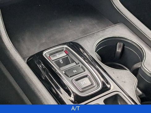 Used 2023 Honda Pilot Sport image 27