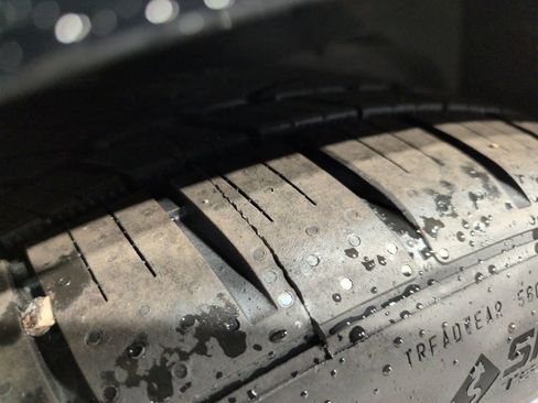 Used 2006 Chevrolet Corvette Base w/ Preferred Equipment Group image 24