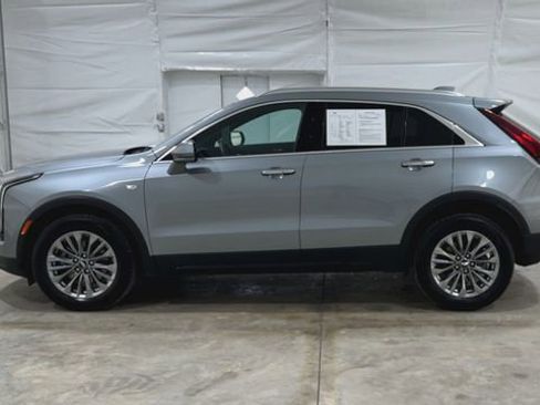 Certified 2025 Cadillac XT4 Premium Luxury image 5