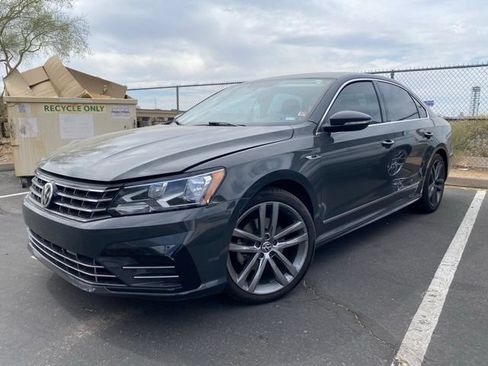 Used 2017 Volkswagen Passat 1.8T R-Line FWD image 1