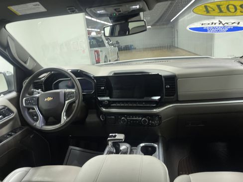 Used 2024 Chevrolet Silverado 1500 LTZ w/ LTZ Convenience Package II AWD/4WD image 22