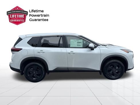 New 2026 Nissan Rogue SV FWD image 4