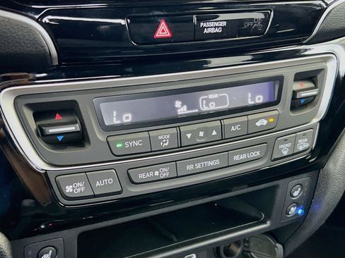 New 2026 Honda Ridgeline Black Edition image 9