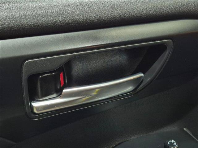 Used 2021 Toyota Highlander XLE FWD image 9