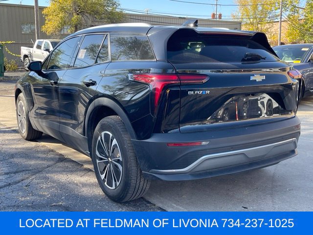 Used 2024 Chevrolet Blazer EV LT AWD/4WD image 2