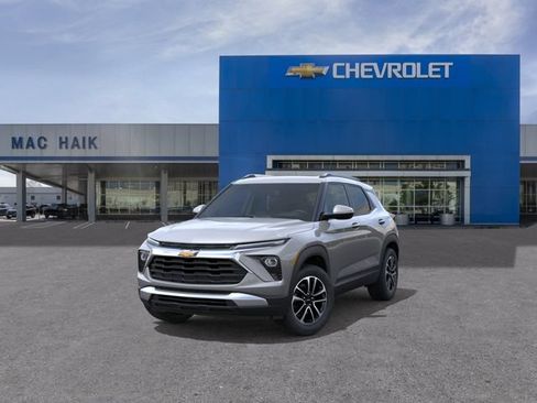 New 2026 Chevrolet TrailBlazer LT w/ Convenience Package FWD image 8