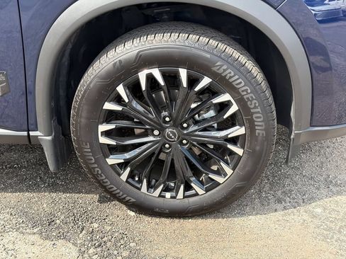 Used 2026 Nissan Rogue Dark Armor FWD image 13