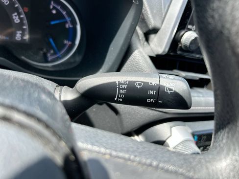 Used 2025 Toyota RAV4 LE AWD/4WD image 18