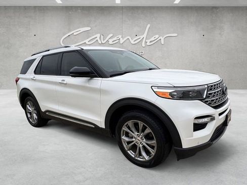 Used 2021 Ford Explorer Limited w/ Equipment Group 301A image 2