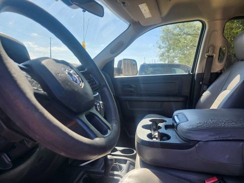 Used 2018 RAM 2500 Tradesman w/ Chrome Appearance Group image 6