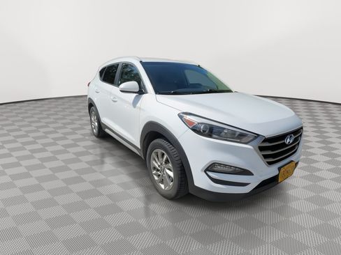 Used 2018 Hyundai Tucson SEL AWD/4WD image 2