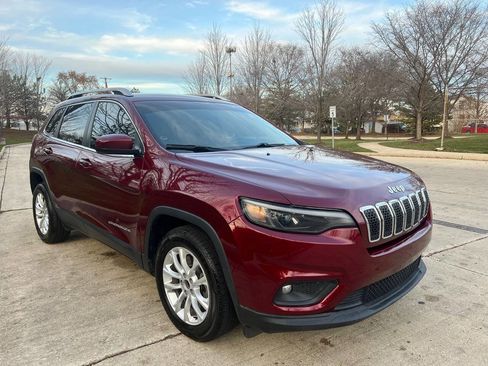 Used 2019 Jeep Cherokee Latitude w/ Popular Appearance Group image 1
