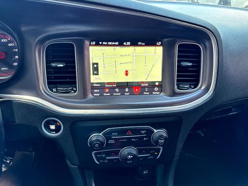 Used 2020 Dodge Charger Scat Pack w/ Navigation & Travel Group image 19