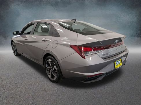 Certified 2023 Hyundai Elantra SEL w/ Convenience Package FWD image 6