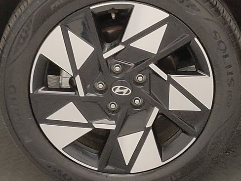 Used 2024 Hyundai Kona SEL image 31