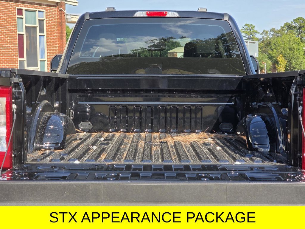 New 2026 Ford F250 XL w/ STX Appearance Package AWD/4WD image 8