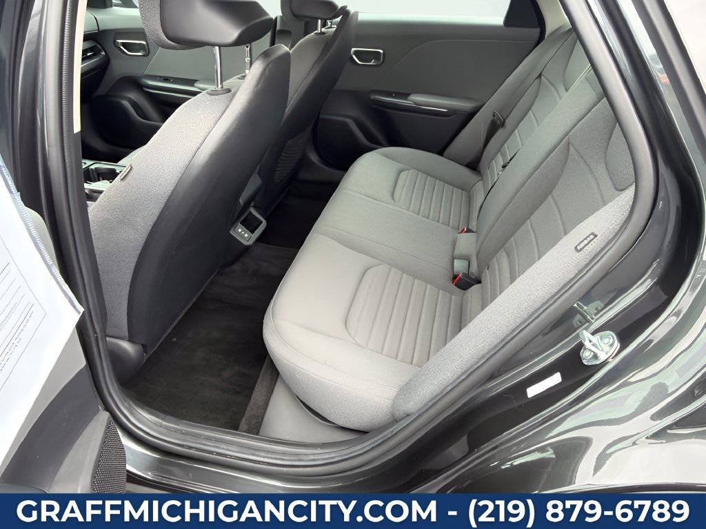 Used 2025 Kia K4 EX FWD image 16