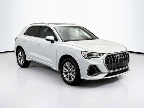 Certified 2025 Audi Q3 2.0T Premium Plus w/ Premium Plus Package image 3