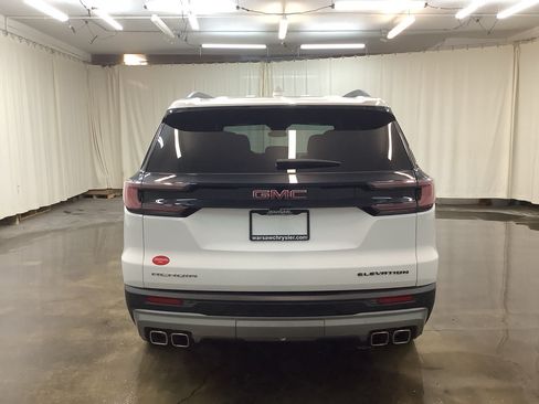 Used 2025 GMC Acadia Elevation FWD image 7