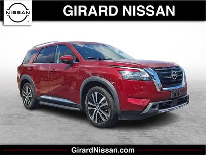Used 2023 Nissan Pathfinder Platinum w/ Lighting Package (N93)