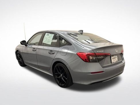 Used 2023 Honda Civic Sport image 7