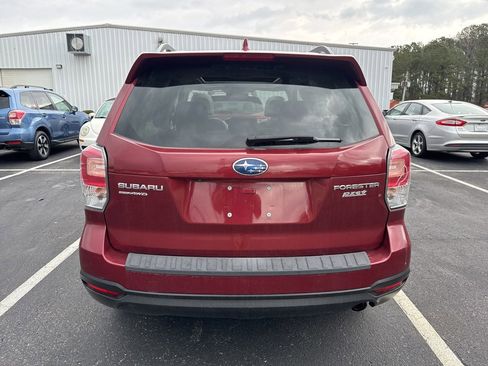 Used 2017 Subaru Forester 2.5i Limited image 4