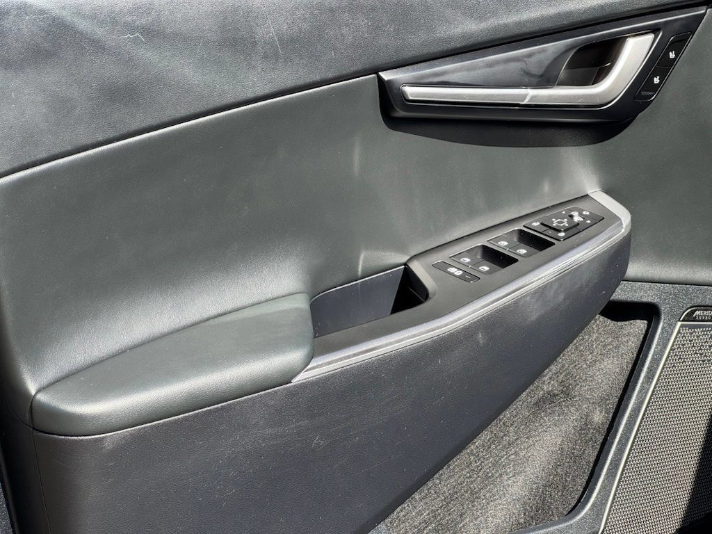Used 2023 Kia EV6 Wind RWD image 9
