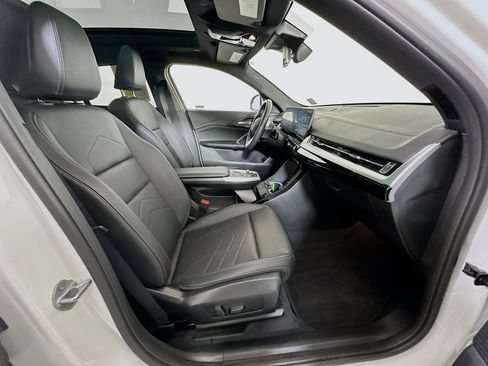 Used 2025 BMW X2 xDrive28i image 32