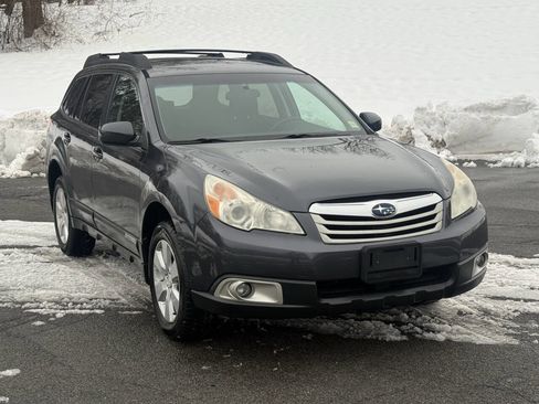 Used 2012 Subaru Outback 2.5i Premium w/ All-Weather Pkg image 3