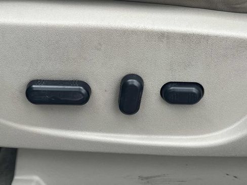 Used 2016 Ford Escape Titanium w/ Equipment Group 301A FWD image 26