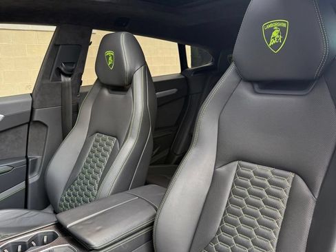 Used 2020 Lamborghini Urus AWD/4WD image 6