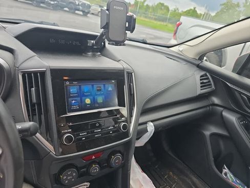 Used 2019 Subaru Crosstrek 2.0i Premium AWD/4WD image 10