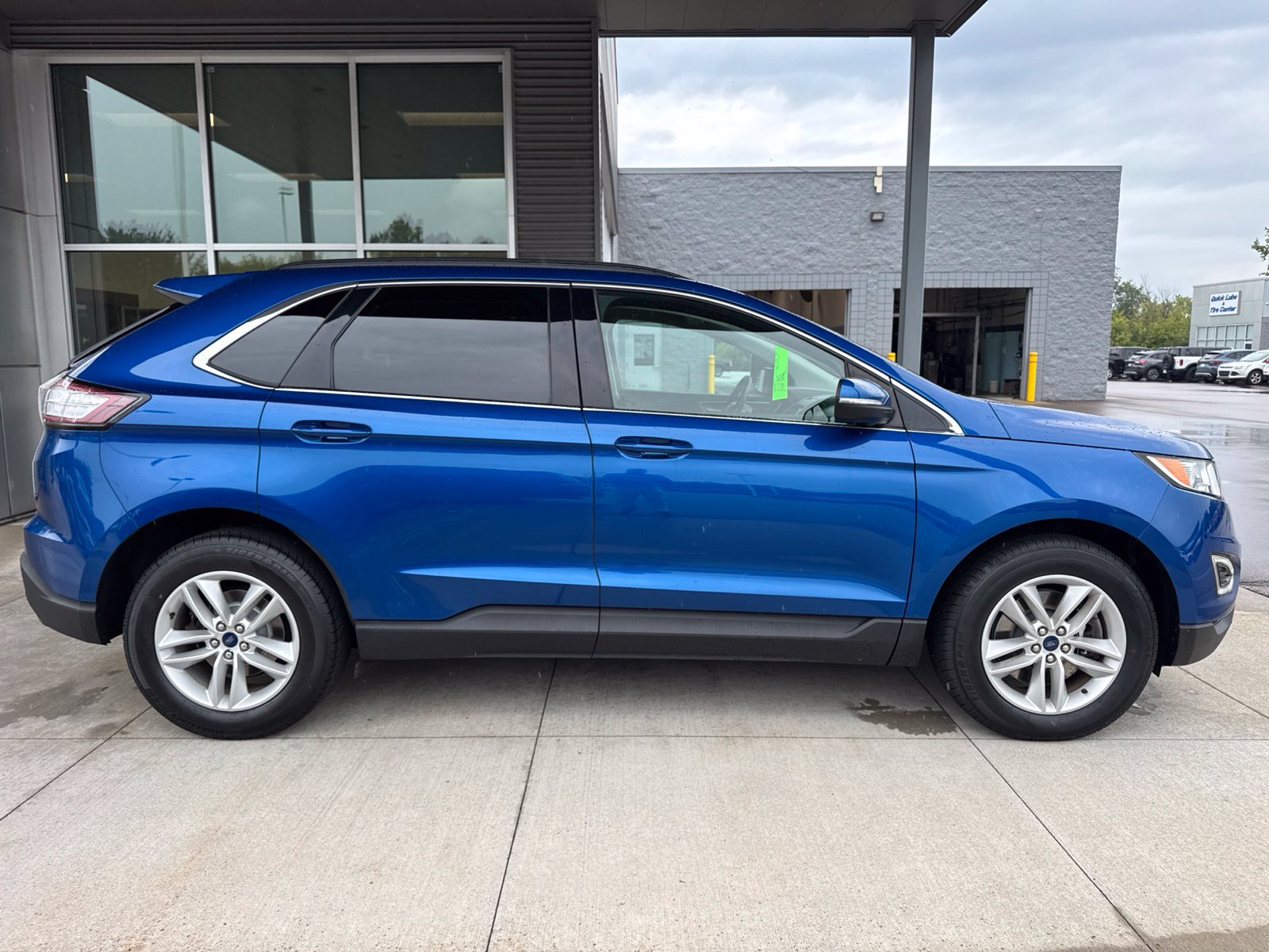 Used 2018 Ford Edge SEL w/ Equipment Group 201A AWD/4WD image 8
