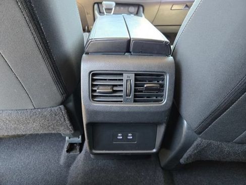 Used 2024 Nissan Rogue S FWD image 12
